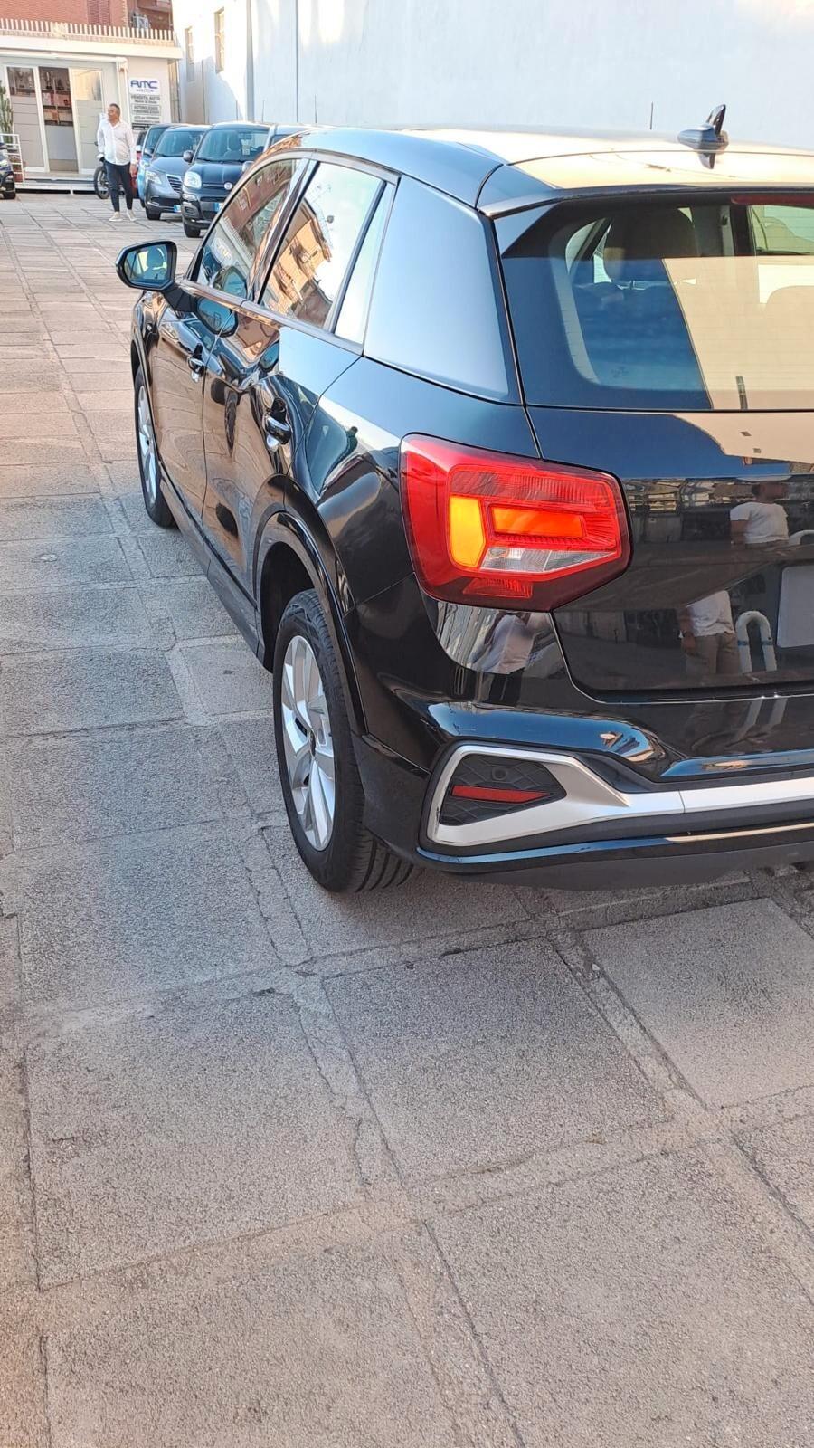 Audi Q2 30 TDI S line S TRONIC