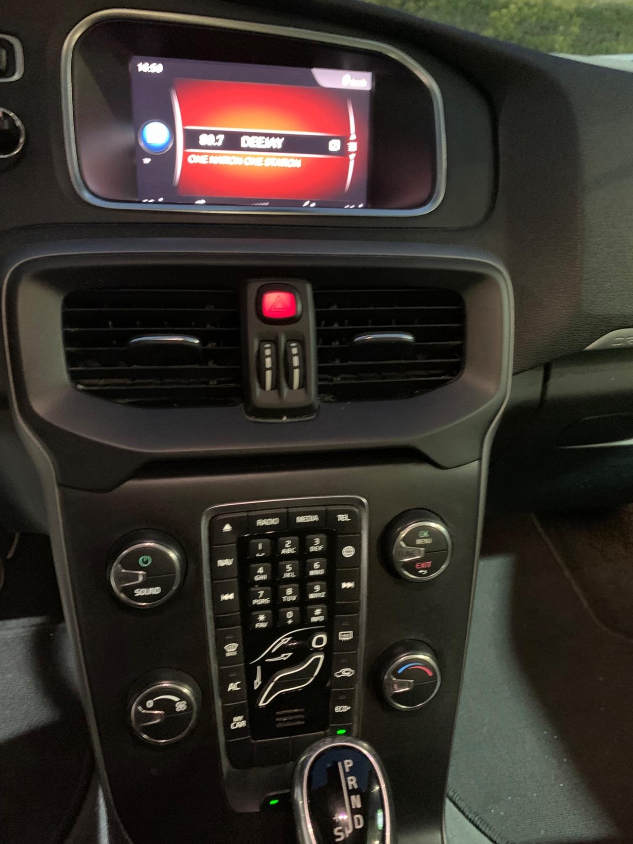 Volvo V40 Cross Country D2 Business Plus