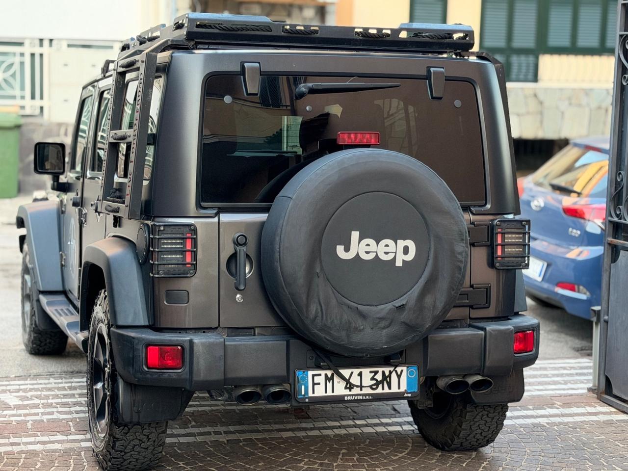 Jeep Wrangler Unlimited 2.8 CRD DPF Rubicon Auto AUTOCARRO N1