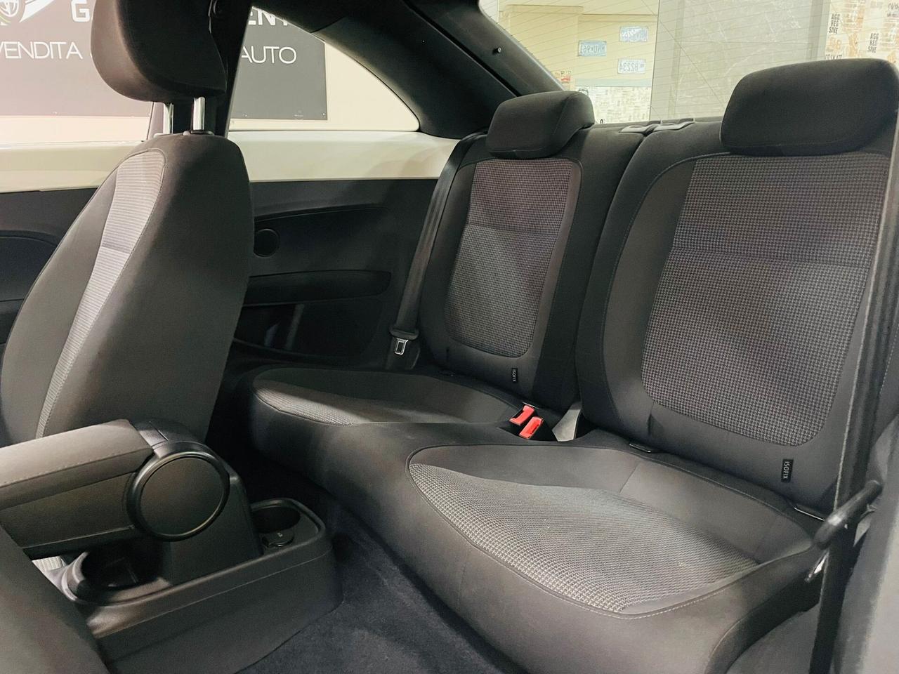 Volkswagen Maggiolino 1.6 TDI Design