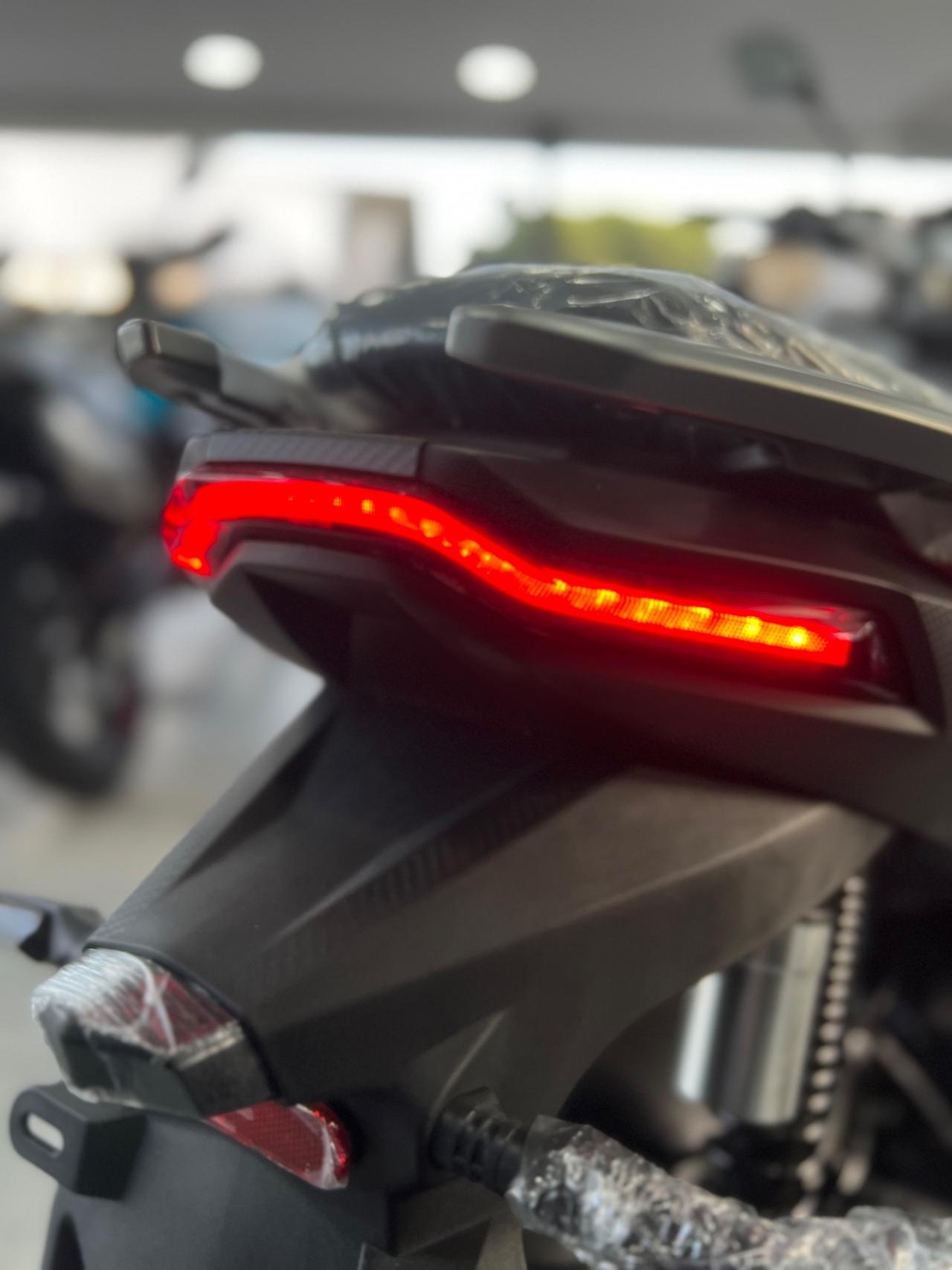 Voge Sfida SR1 125 ADV NUOVO PRONTA CONSEGNA