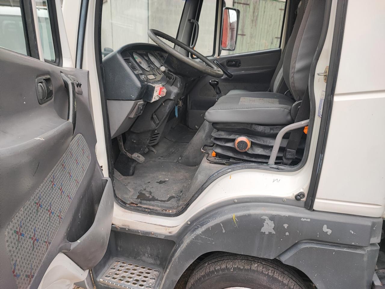 Nissan Atleon TK 35 IVA COMPRESA