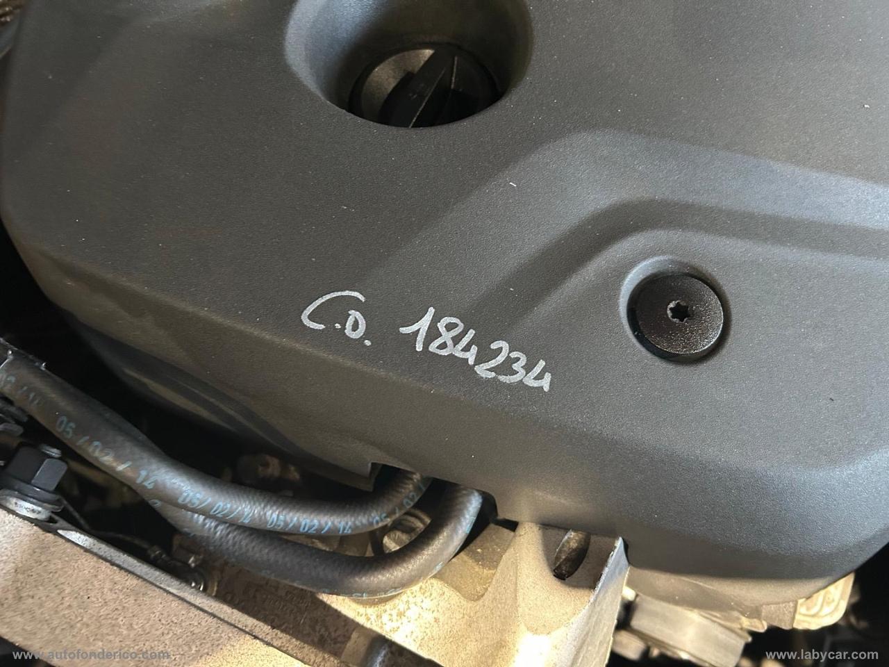 VOLVO XC60 D4 R-design Momentum