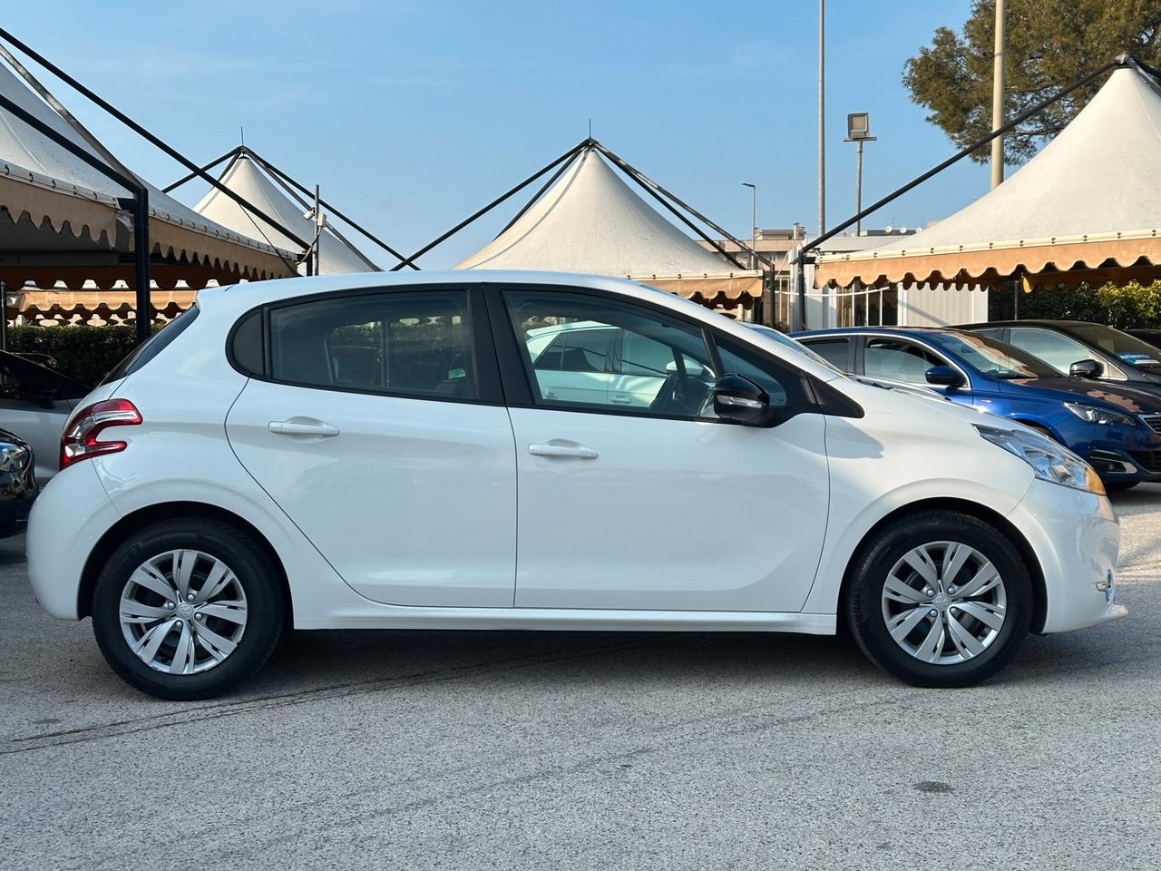 PEUGEOT 208 1.2 VTi 82 CV 5 porte Active