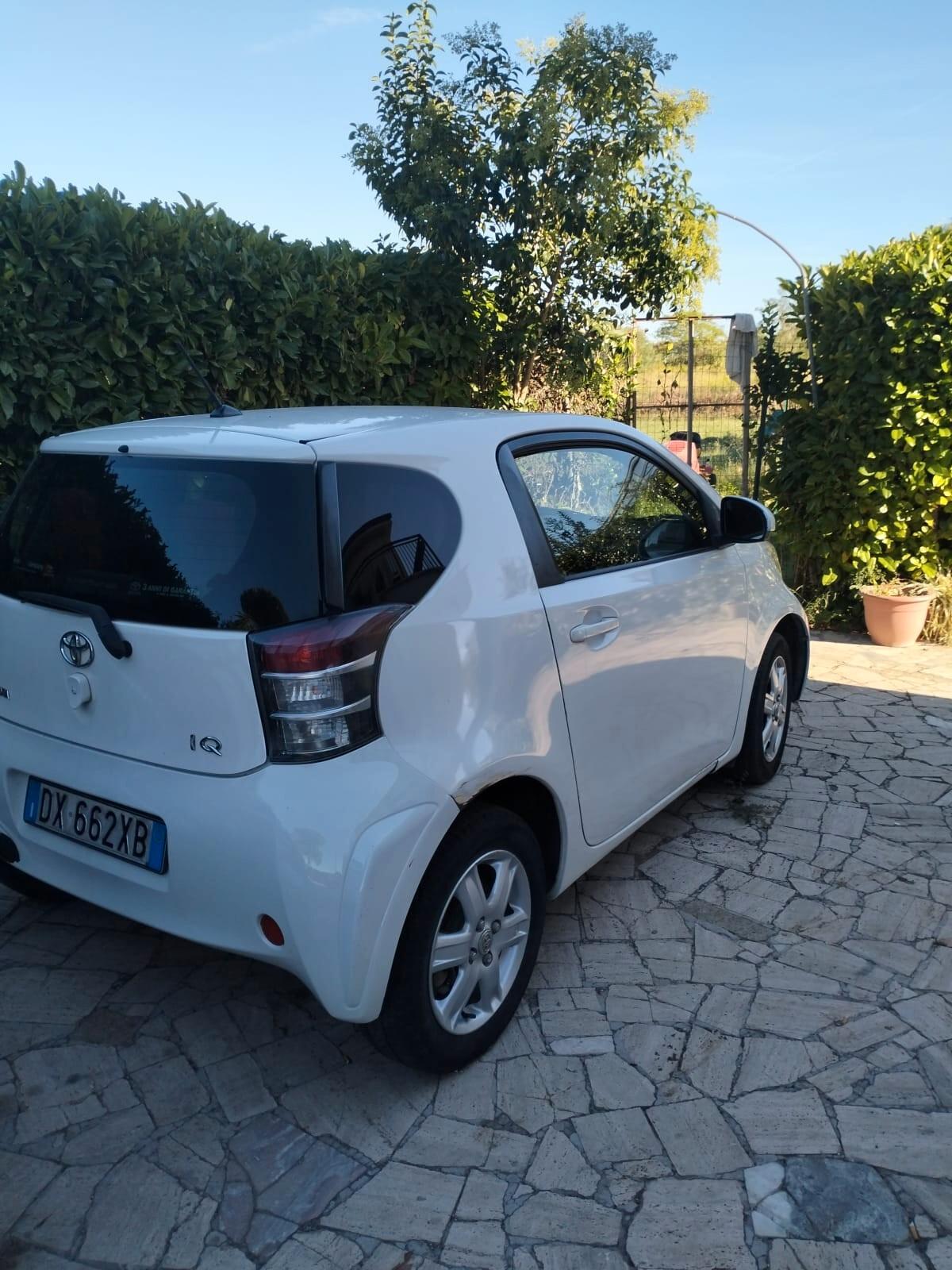 Toyota iQ 1.0 Multidrive automatica pelle cartier