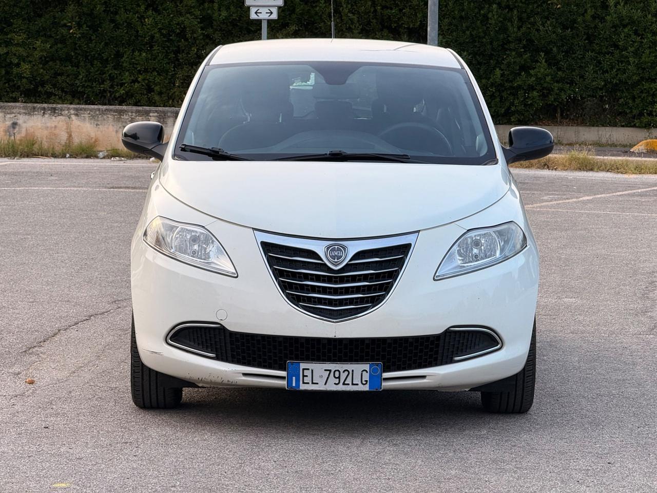 Lancia Ypsilon GARANZIA 12 MESI