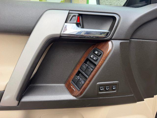 TOYOTA Land Cruiser 50 173CV 3.0 D-4D 7 POSTI INTERNI PELLE AUT.