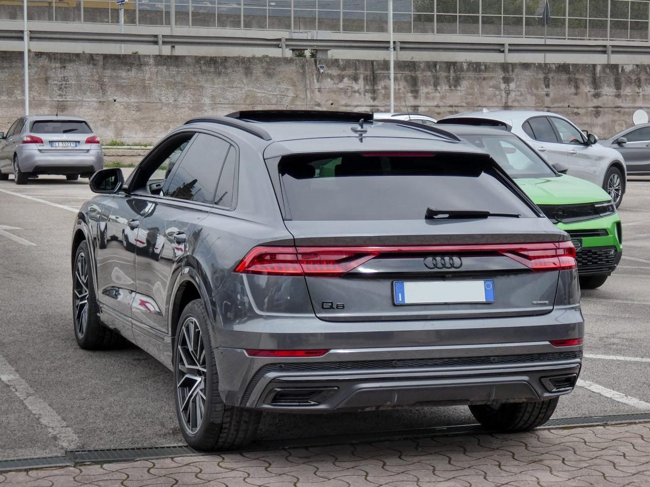 Audi Q8 45 TDI quattro tiptronic Sport