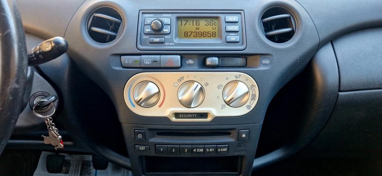 Toyota Yaris 1.0i 16V cat 3 porte Sol-2003