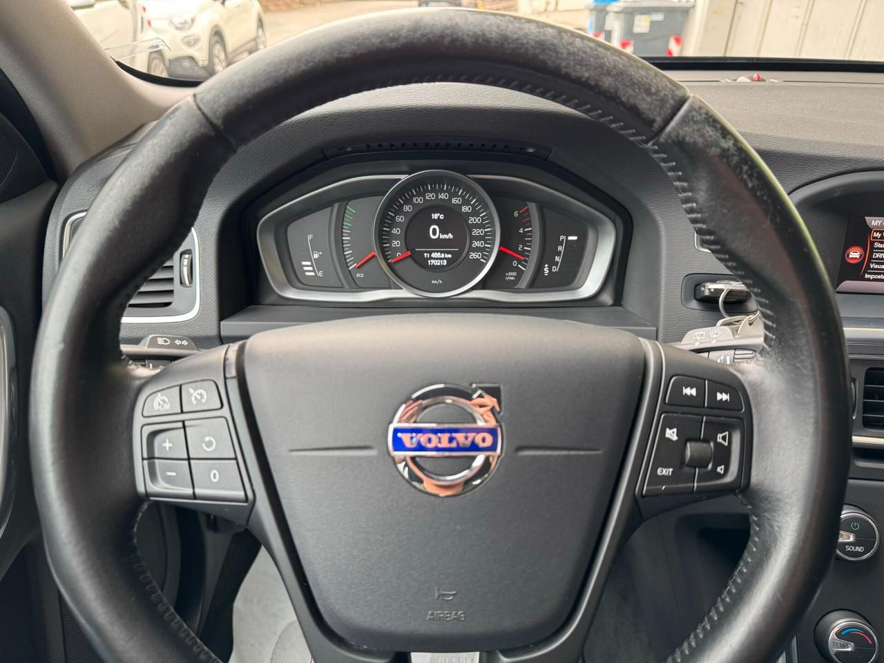 Volvo V60 CrossCountry D3 Business gear GARANZIA24