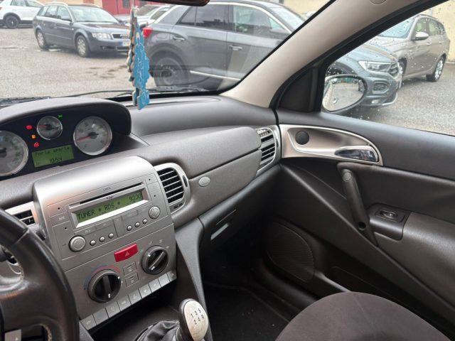 LANCIA Ypsilon 1.2 ADATTA A NEOPATENTATI