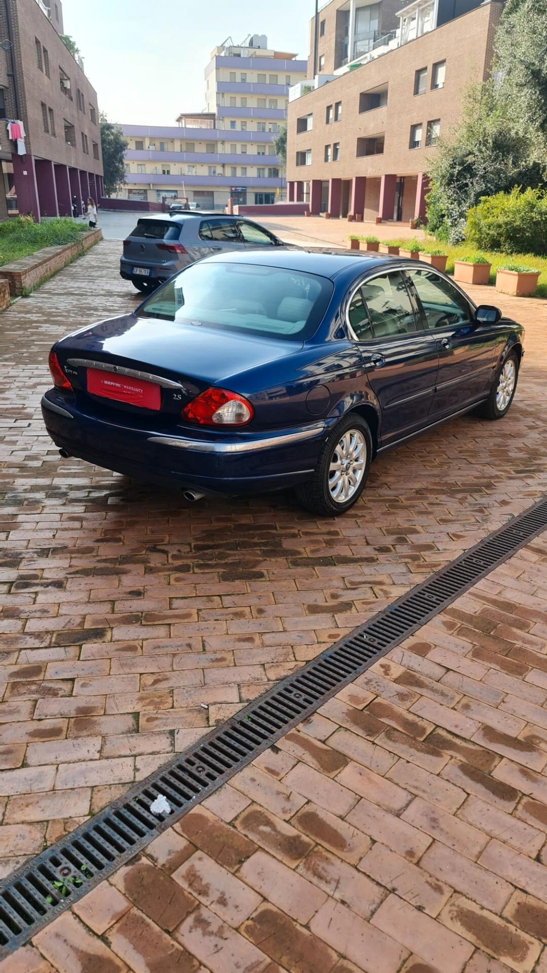 Jaguar X-Type 2.5 V6 24V cat Executive