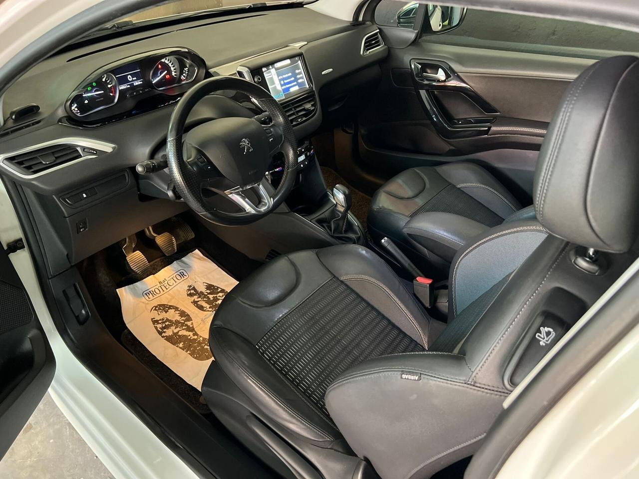 Peugeot 208 1.2 VTi 82 CV 3 porte Serie Speciale S