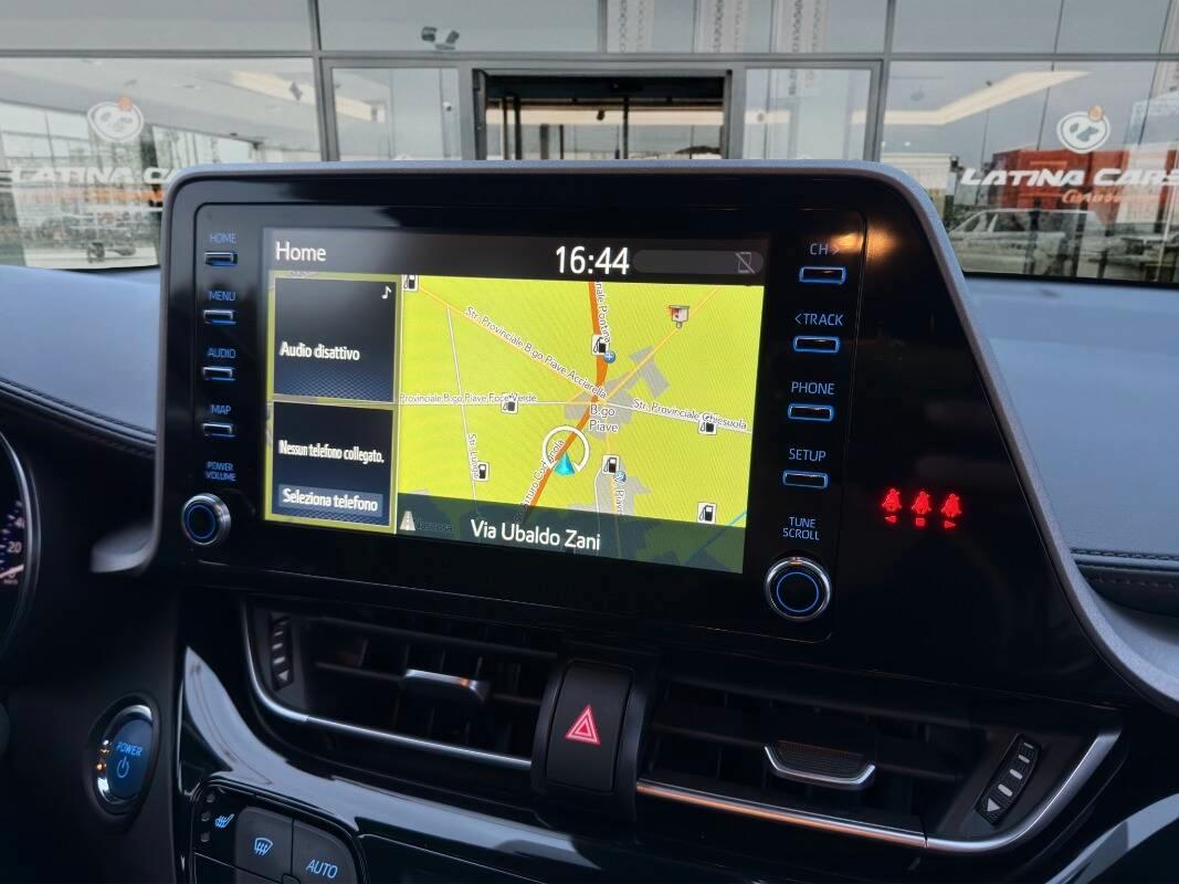 Toyota C-HR 1.8h Active e-cvt Con TELECAMERA & NAVIGATORE