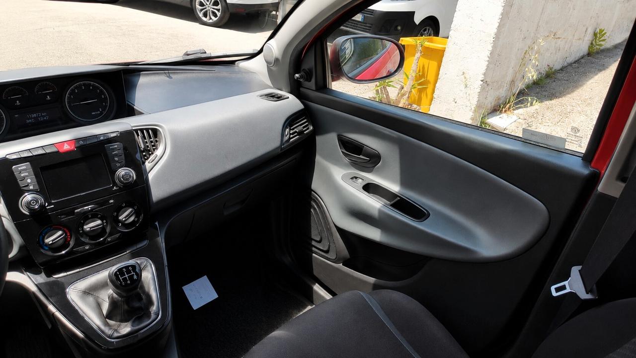 LANCIA Y 1.2 Benzina leggere la descrizione