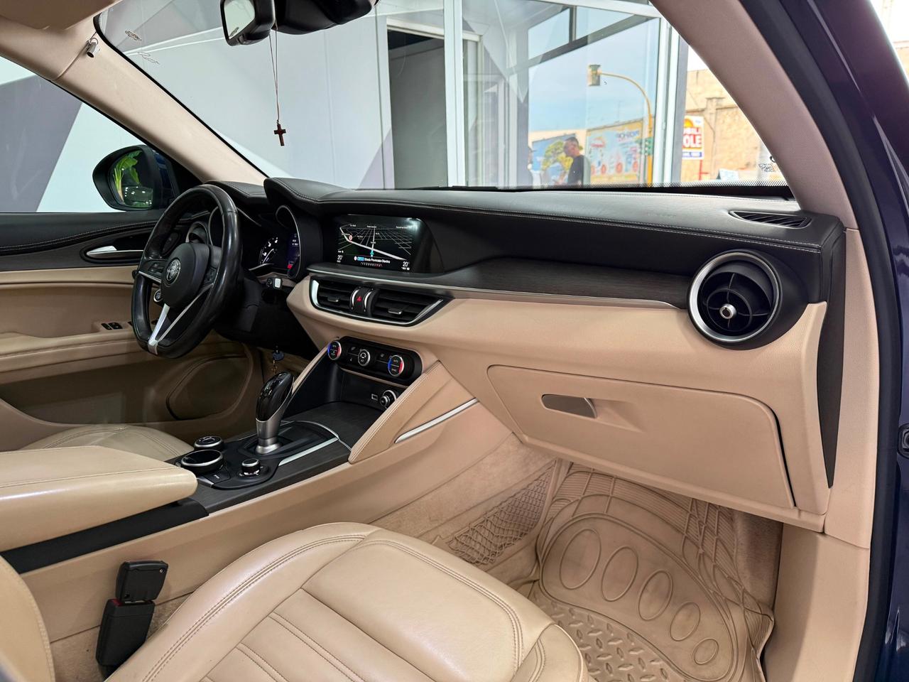 Alfa Romeo Stelvio 2.2 Turbodiesel 210 CV AT8 Q4 Executive
