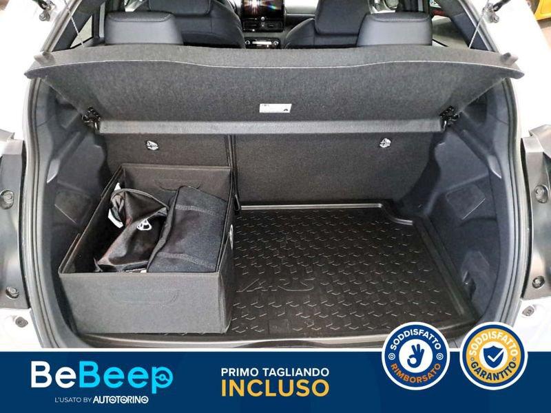 Toyota Yaris 1.5H 130 LOUNGE