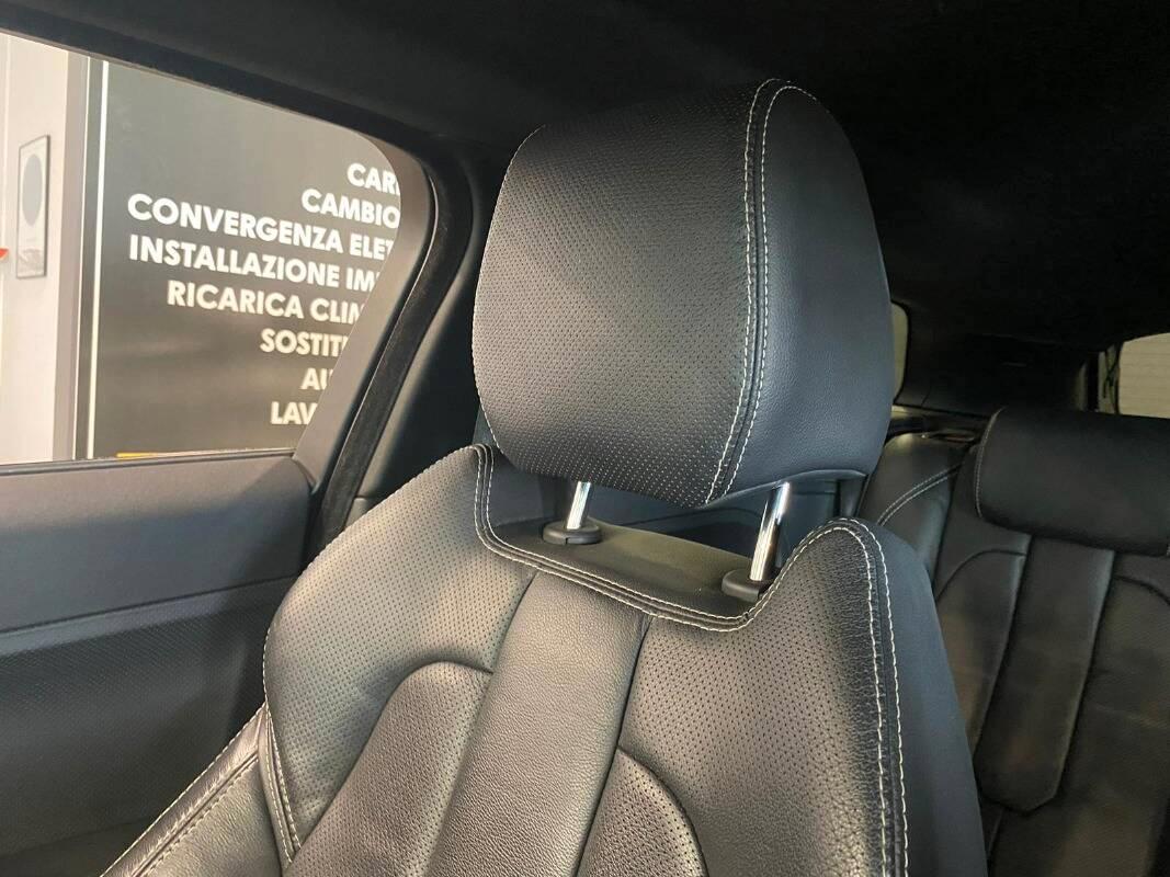 Land Rover Range Rover Evoque Evoque 2.0 si4 Prestige 3p auto 9m