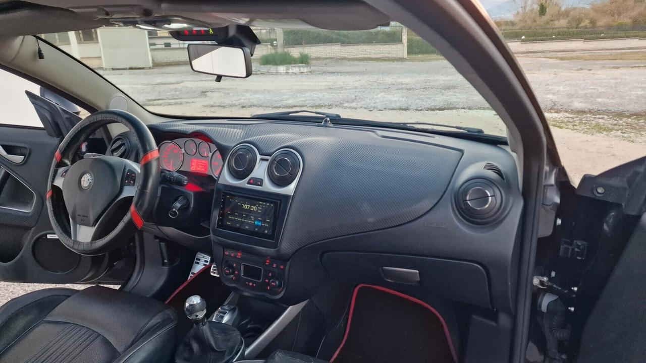 Alfa Romeo MiTo 1.6 JTDm S&S Distinctive Sport Pack