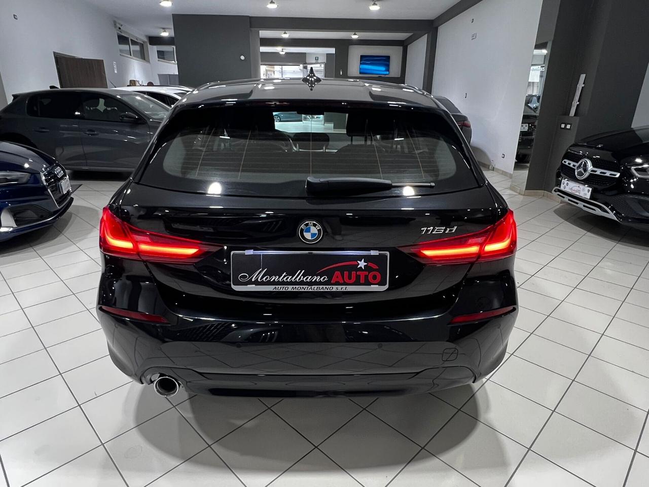 Bmw 116d 5p. Business Advantage