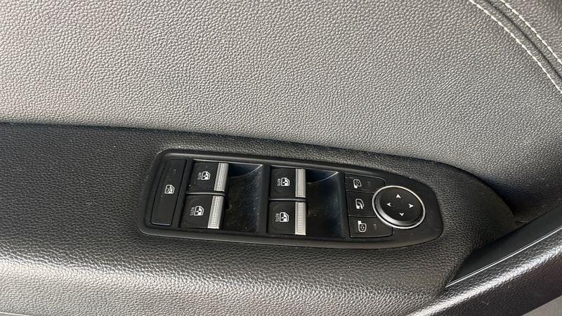 Renault Captur II 2019 1.6 E-TECH Plug-in Hybrid 160cv Techno Auto