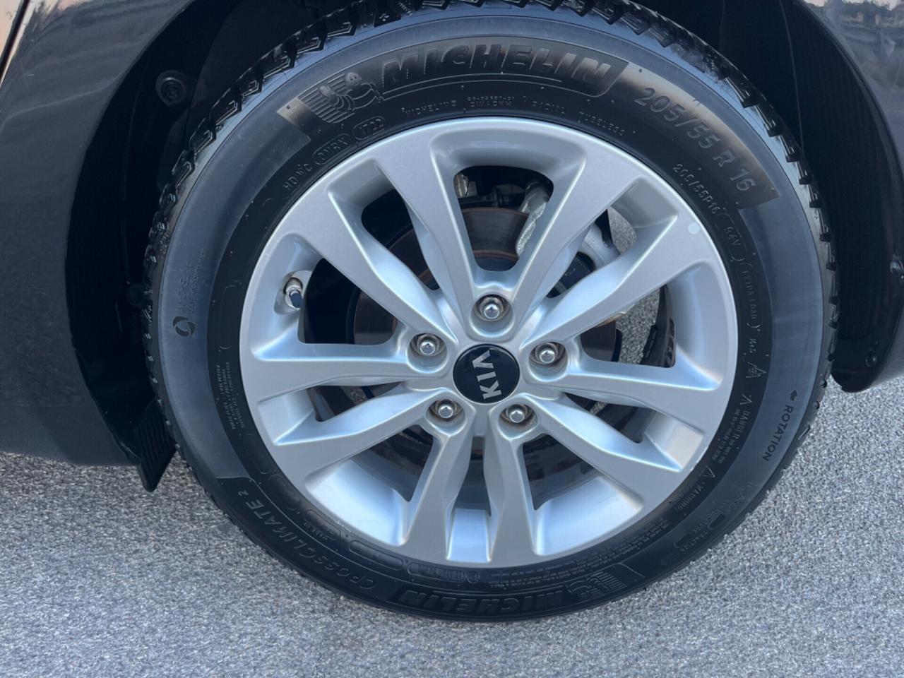 Kia Ceed 1.6 CRDi 5 porte Unipro 2016