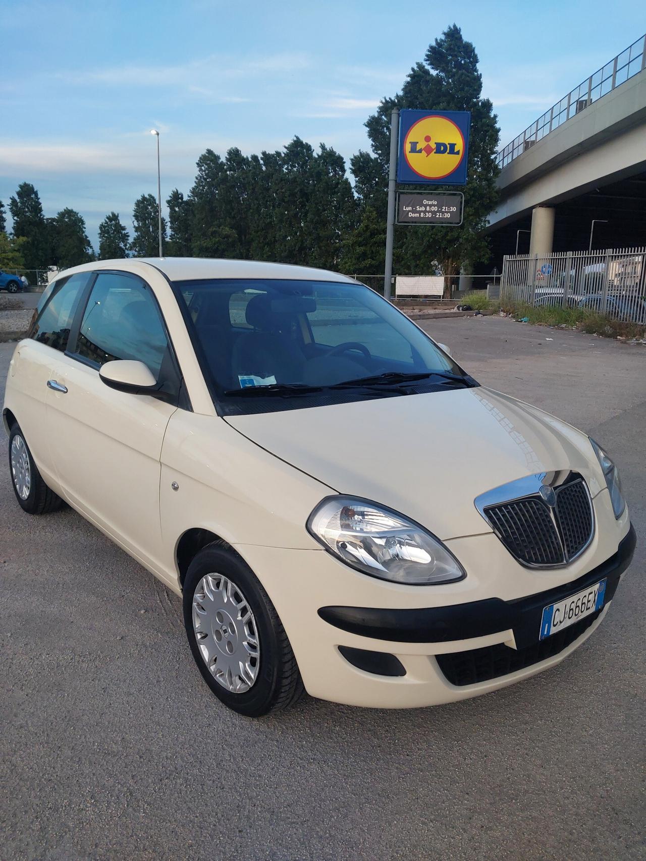 LANCIA YPSILON 1.2 SOLO 86.000 -10/2003