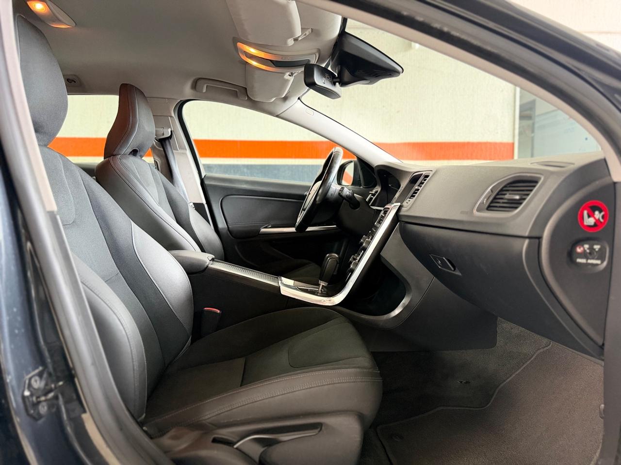 Volvo V60 D3 Geartronic Summum