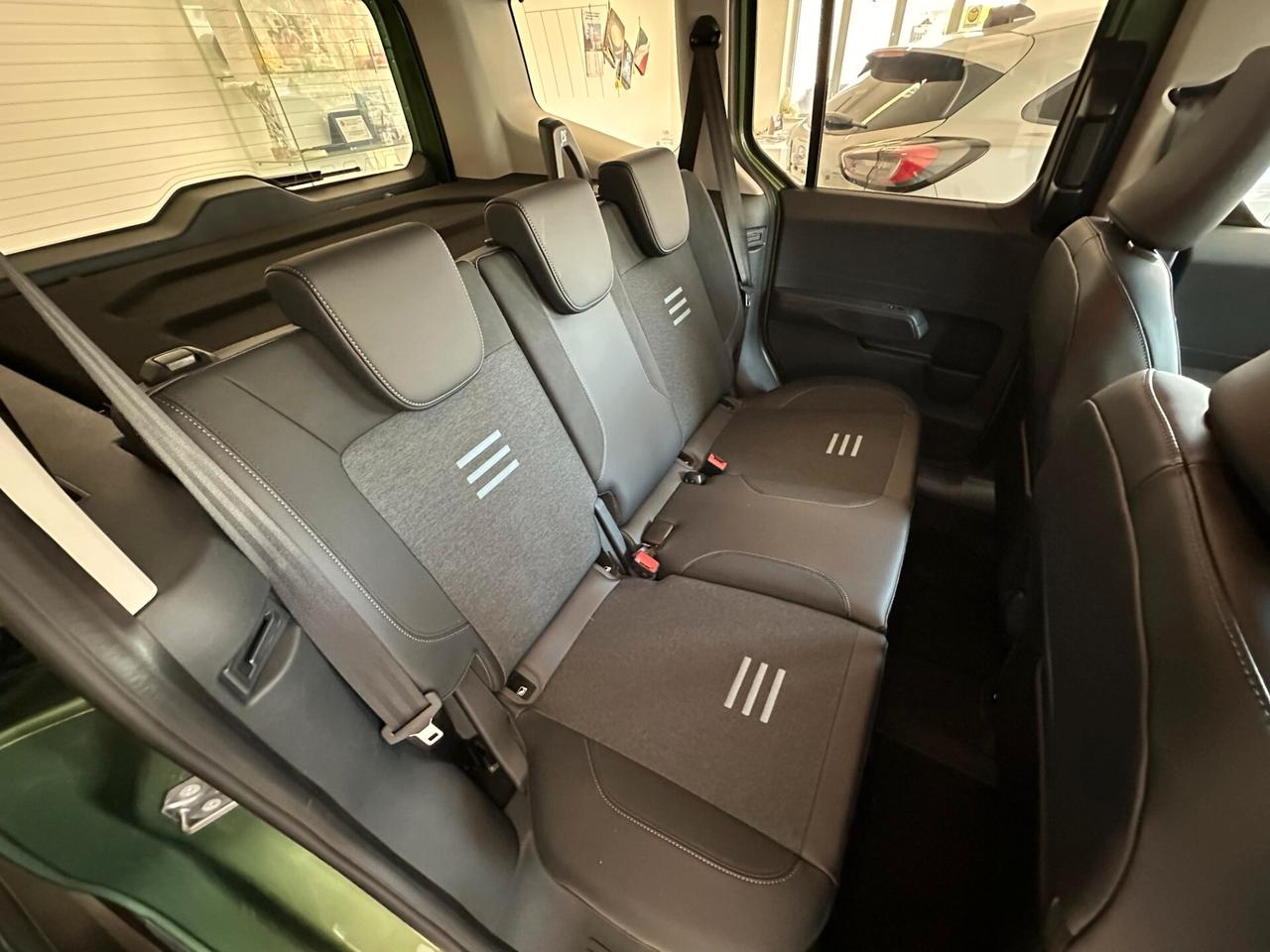 Ford Tourneo Courier 1.0 EcoBoost Powershift Active