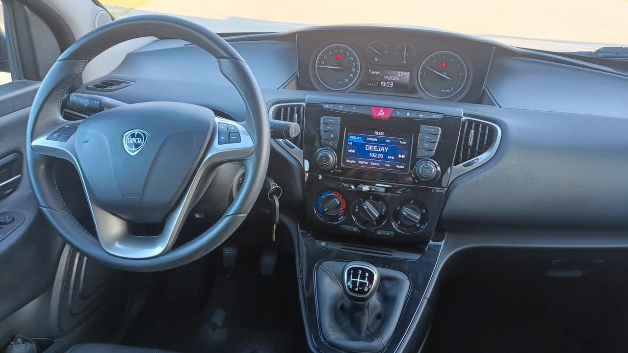 Lancia Ypsilon 1.2 69 CV 5 porte GPL Ecochic Gold