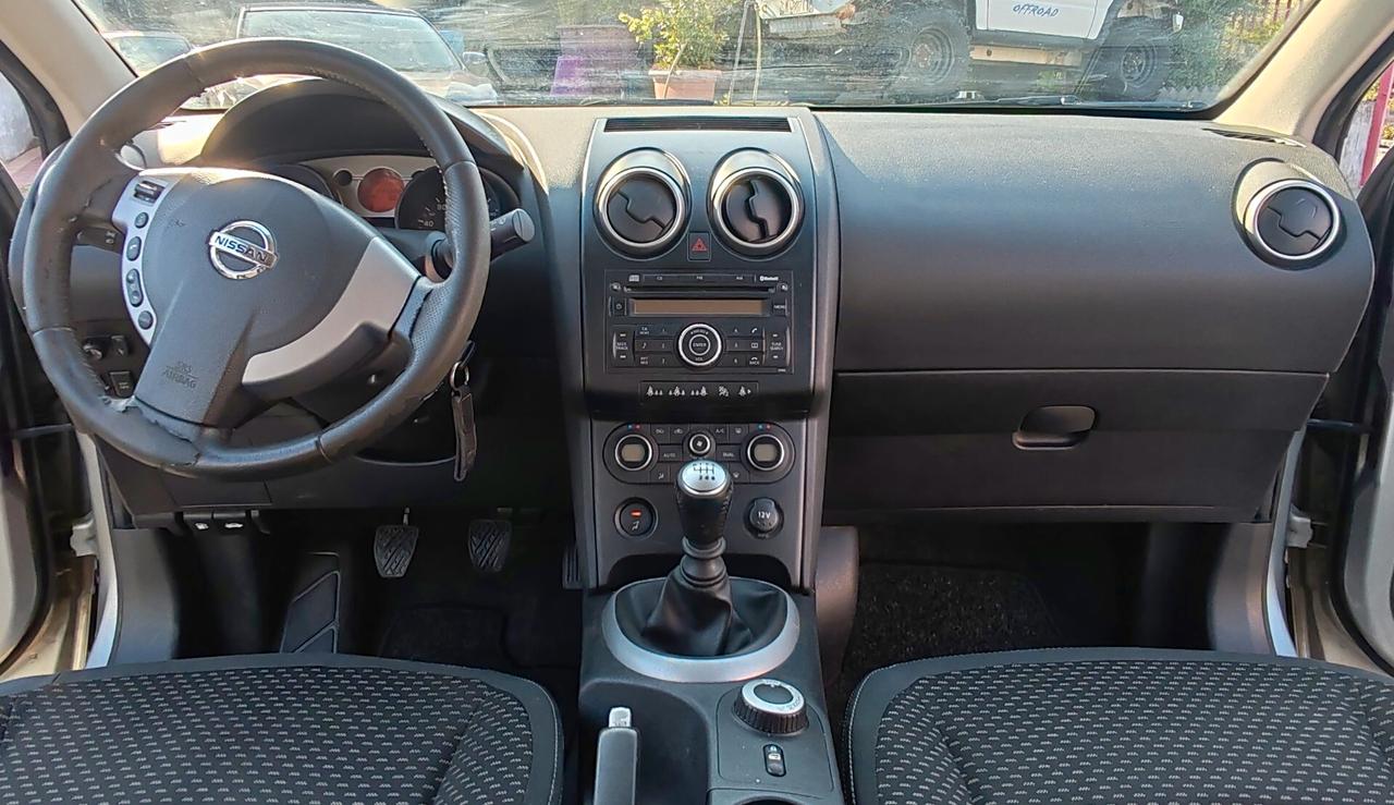 Nissan Qashqai 2.0 dCi DPF 4WD Acenta