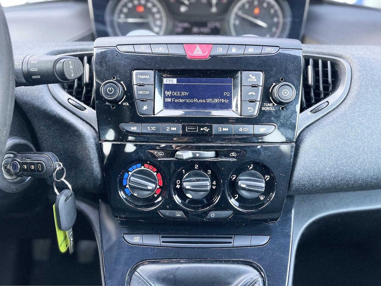 Lancia Ypsilon 1.2 GPL 69CV E6 Neo - 2018