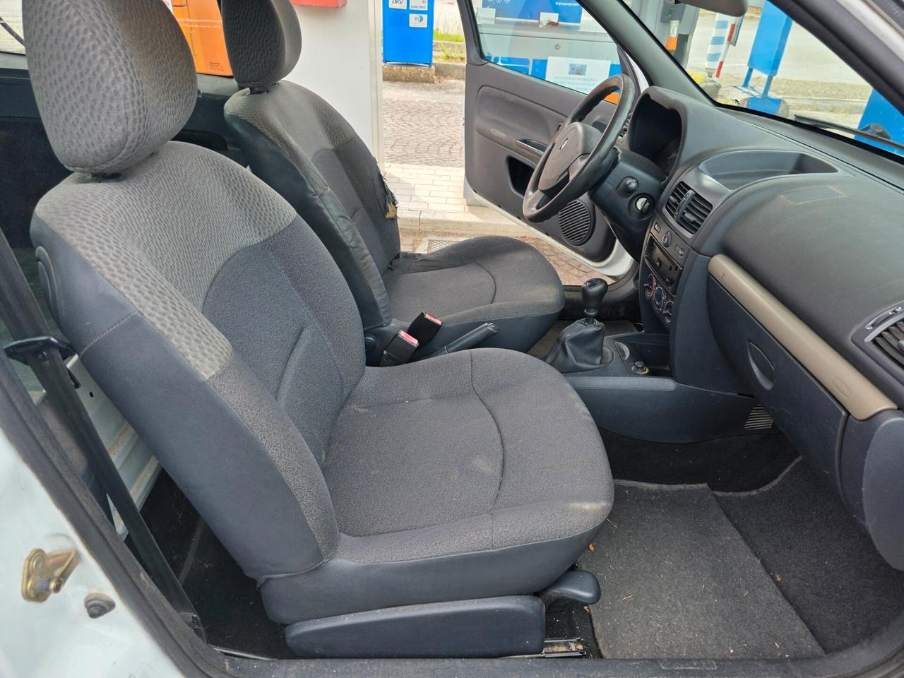 Renault Clio 1.5 dCi 65CV cat 3 porte Access Van con 165.000km