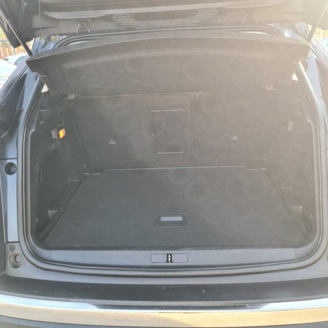 PEUGEOT 3008 BlueHDi 130 S&S EAT8 Allure