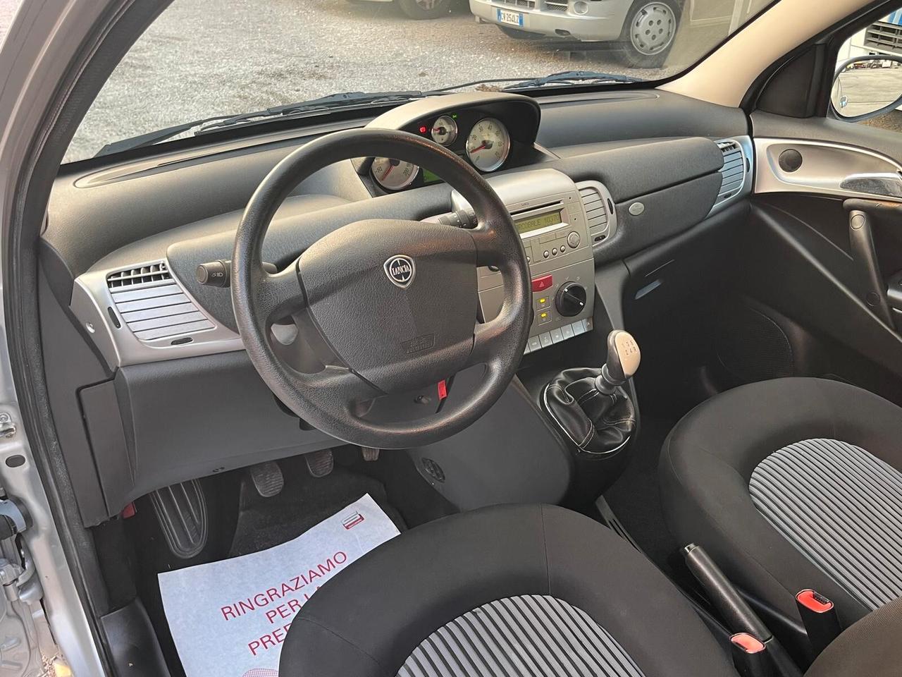 Lancia Ypsilon 1.2 Argento 80.000KM NUOVISSIMA