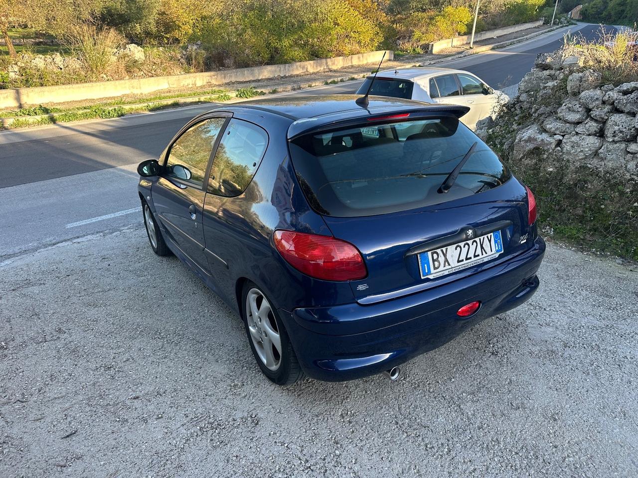 Peugeot 206 1.6 16V 3p. XS