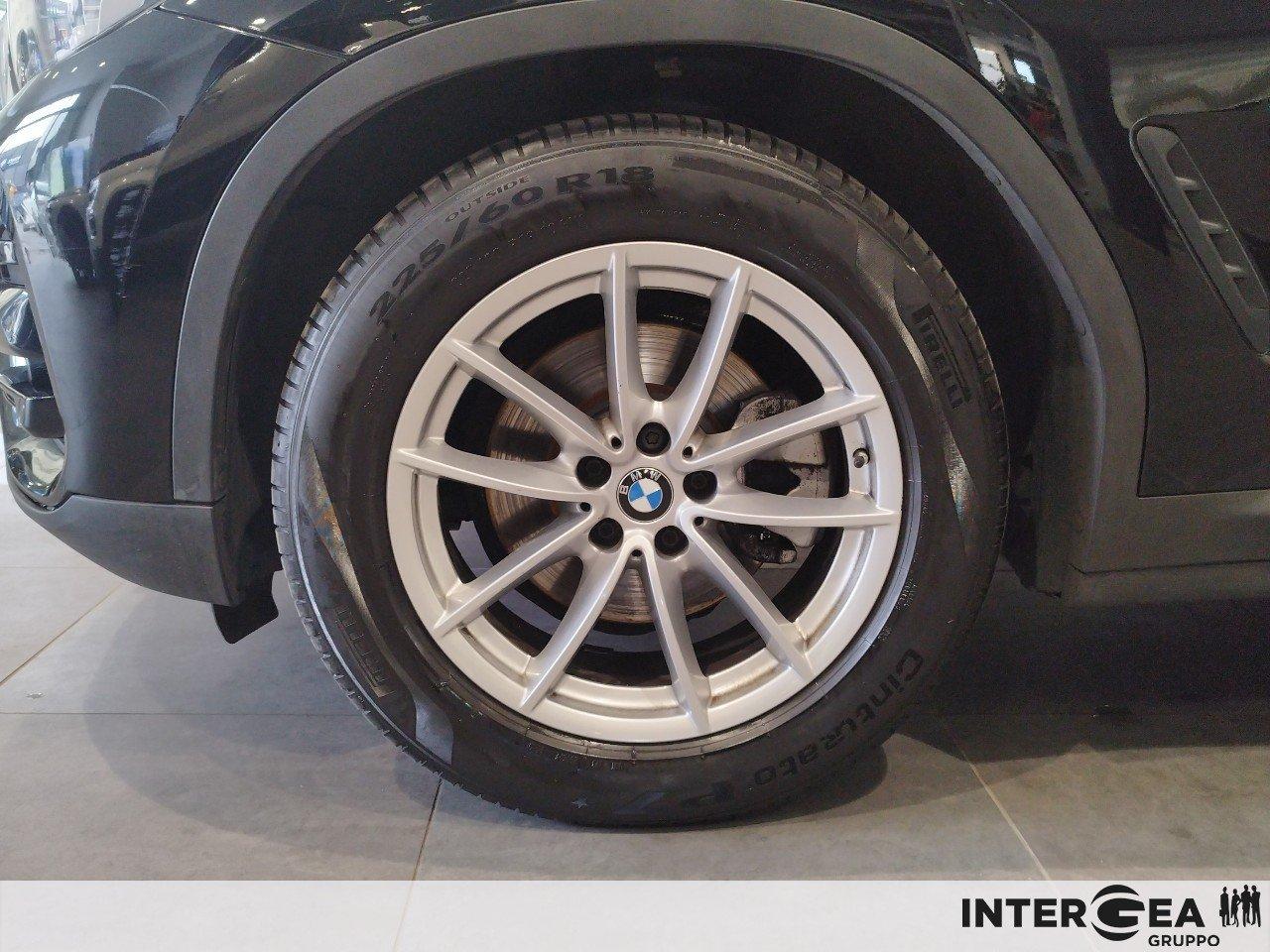BMW X3 sdrive18d mhev 48V Business Advantage auto