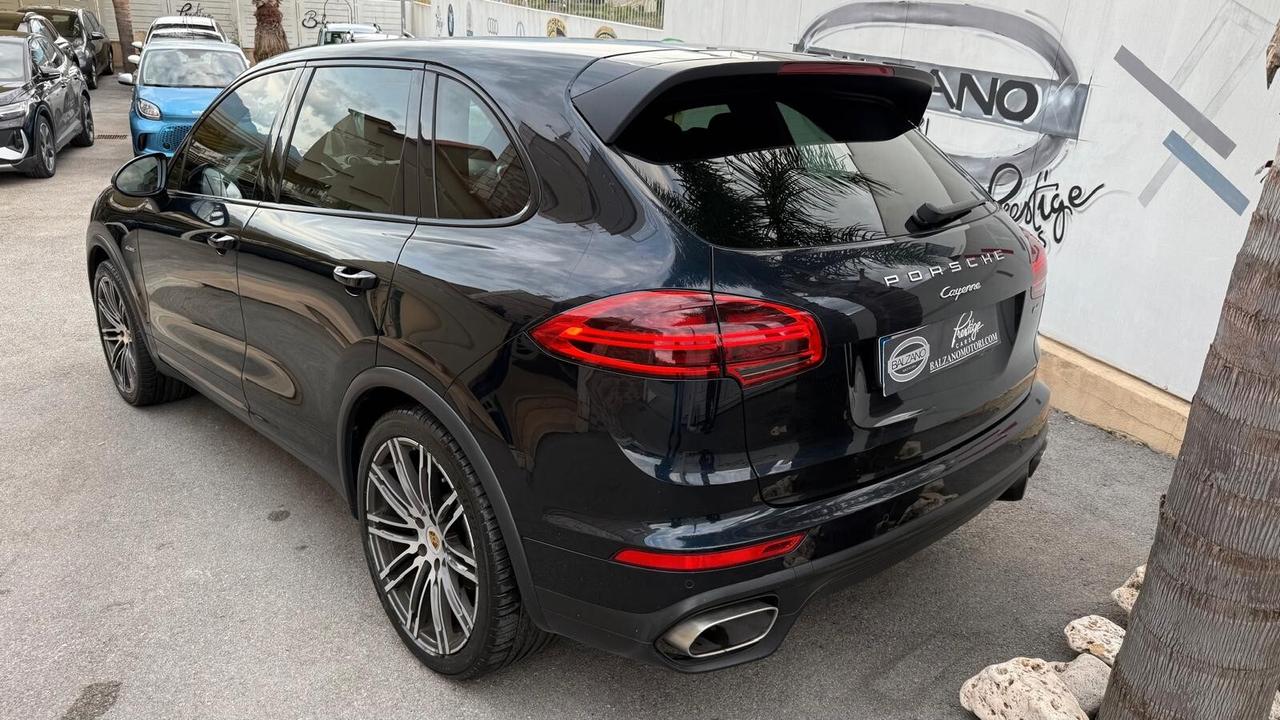 PORSCHE CAYENNE 3.0 DIESEL 2016 PLATINUM EDITION