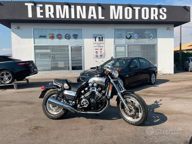 Yamaha V Max 1200