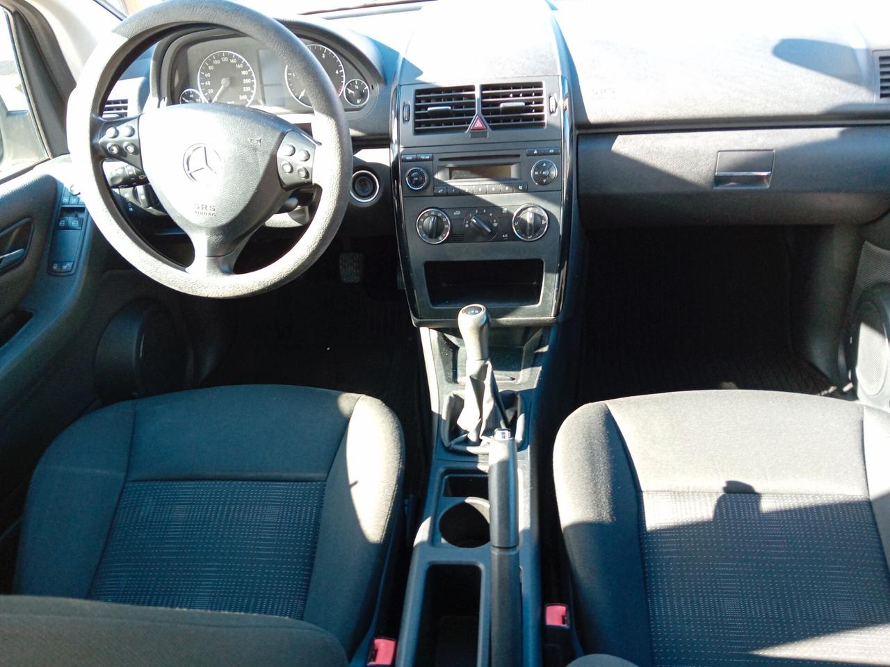 Mercedes-benz A 160 CDI BlueEFFICIENCY Executive