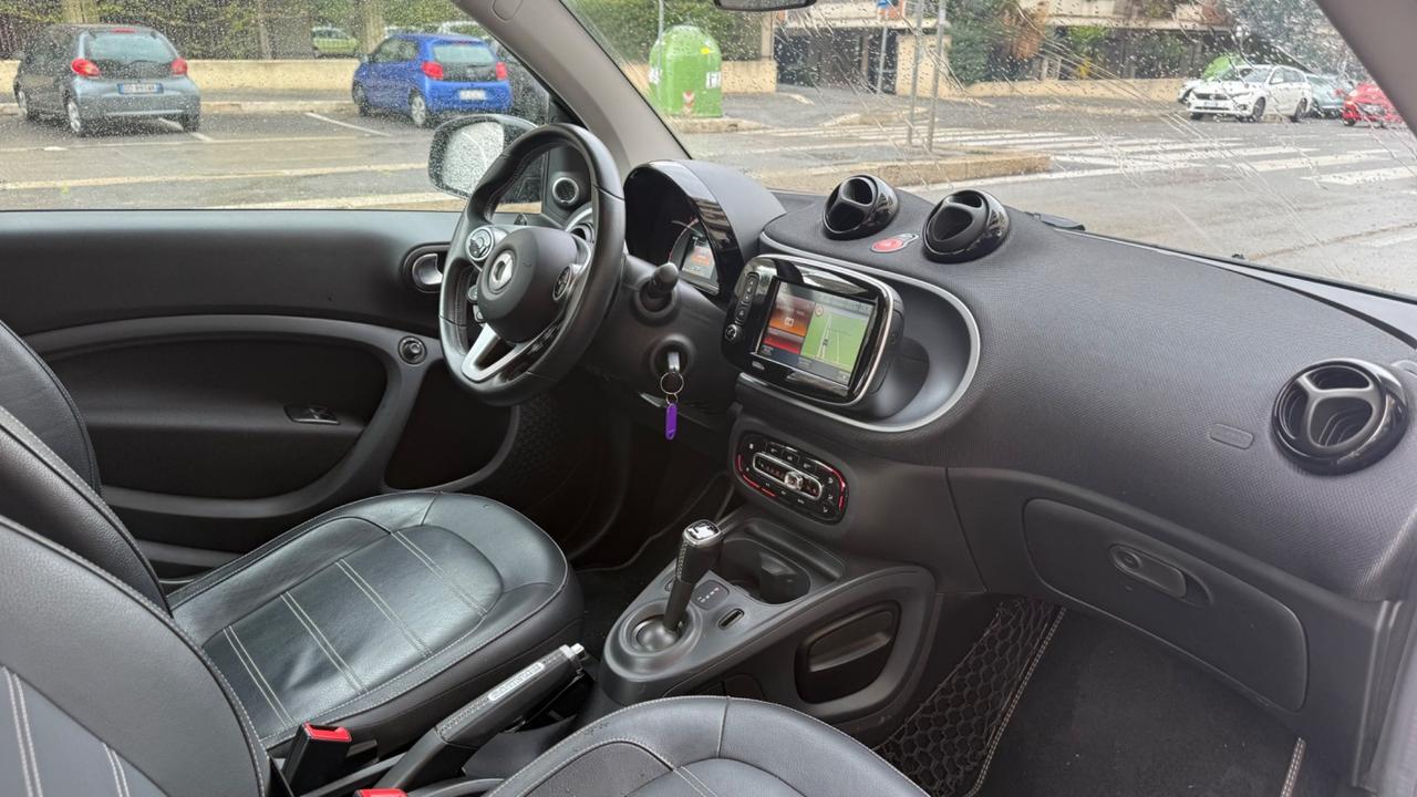 Smart ForTwo 90 0.9 Turbo BRABUS Style LED NAVI PELLE JBL CERCHI 17 SEDILI RISCALDATI PDC