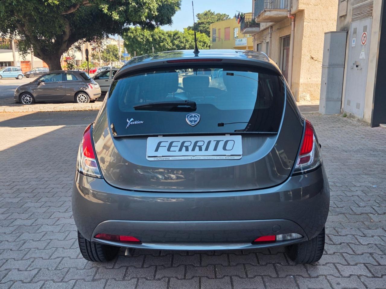 Lancia Ypsilon 1.2 Silver 17.000 KM