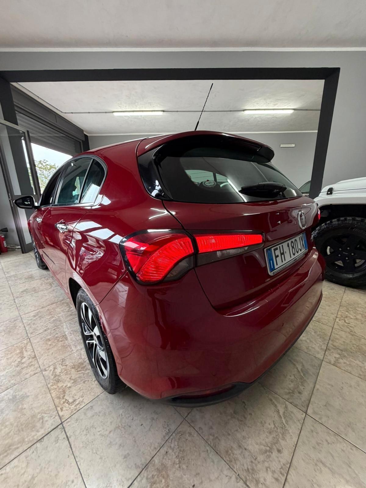 Fiat Tipo 1.6 Mjt S&S 5 porte Lounge
