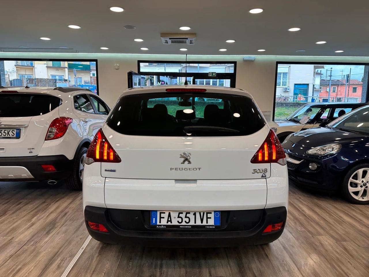 Peugeot 3008 BlueHDi 120 S&S Business