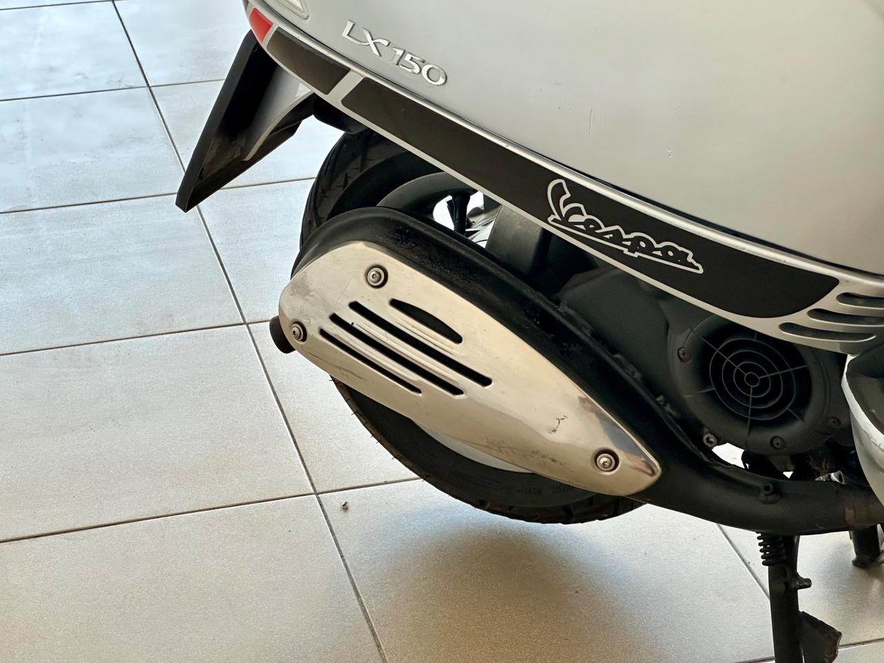 Vespa 150 LX