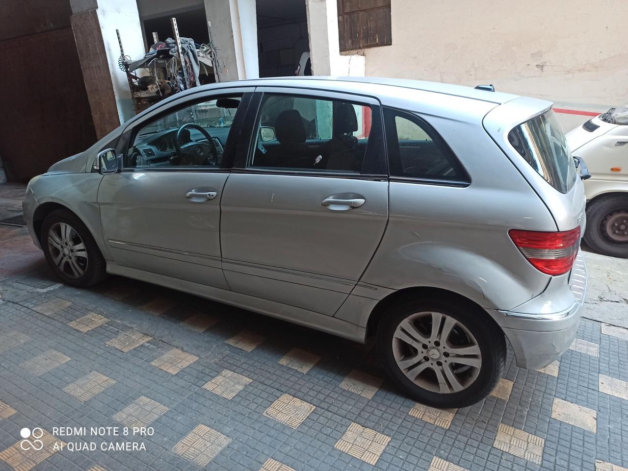 Mercedes-benz B 200 CDI Premium