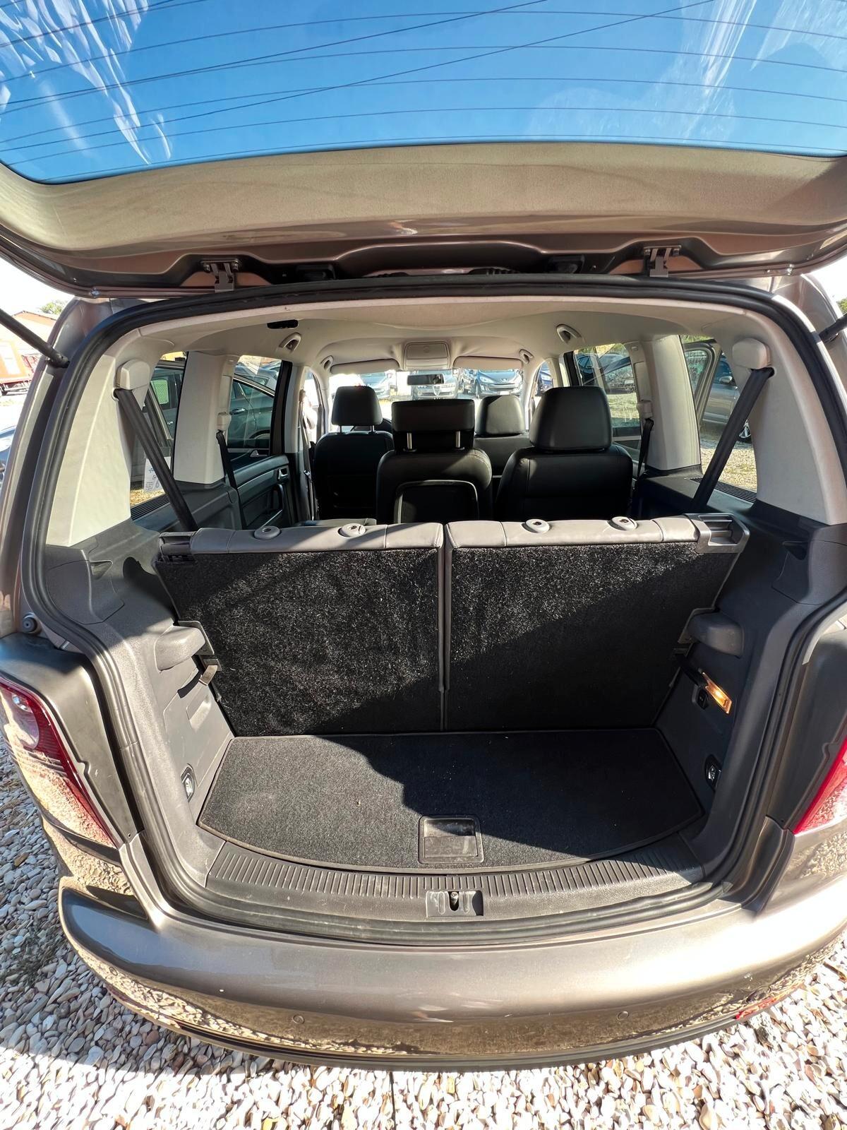 Volkswagen Touran 7 POSTI 2.0 TDI 170CV DPF Highline