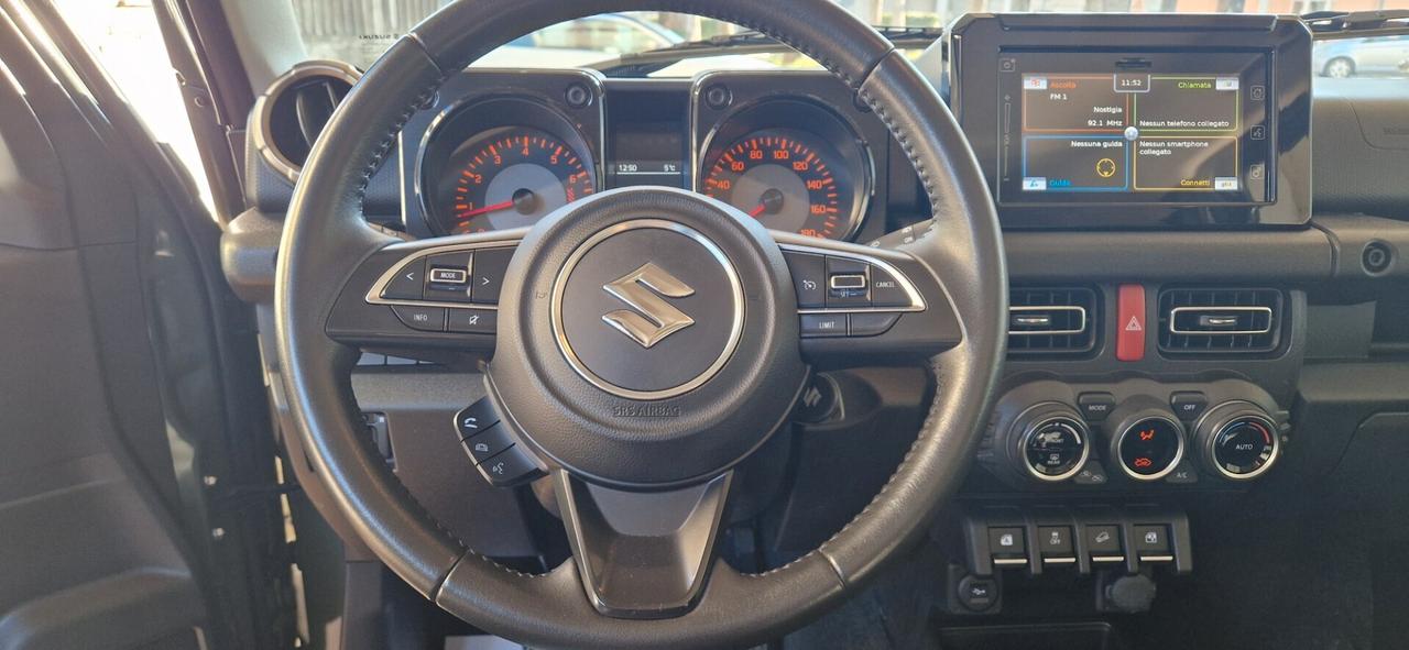 Suzuki Jimny 1.5 5MT Top autovettura 4 posti