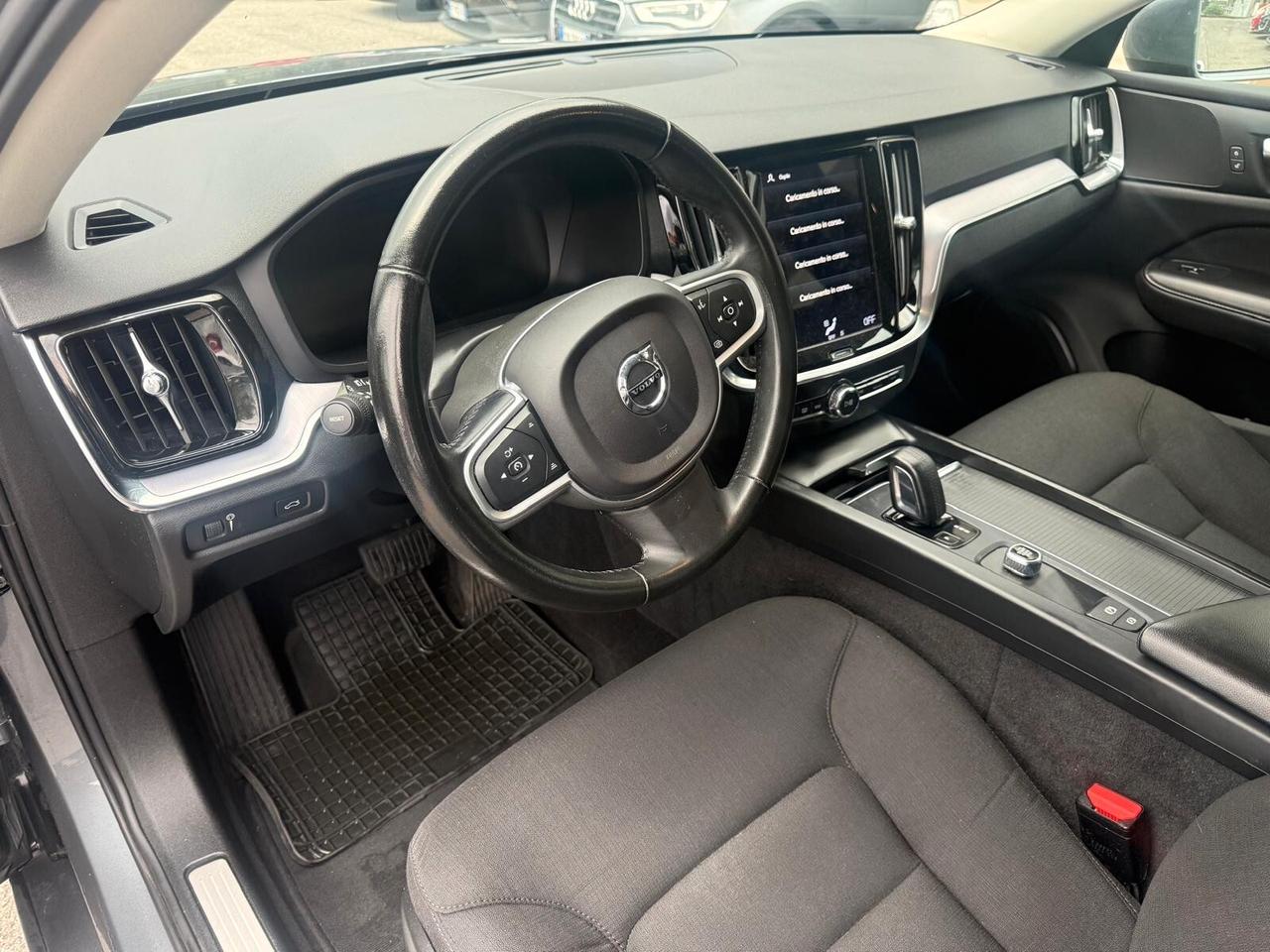 Volvo V60 B4 (d) Geartronic Momentum Business