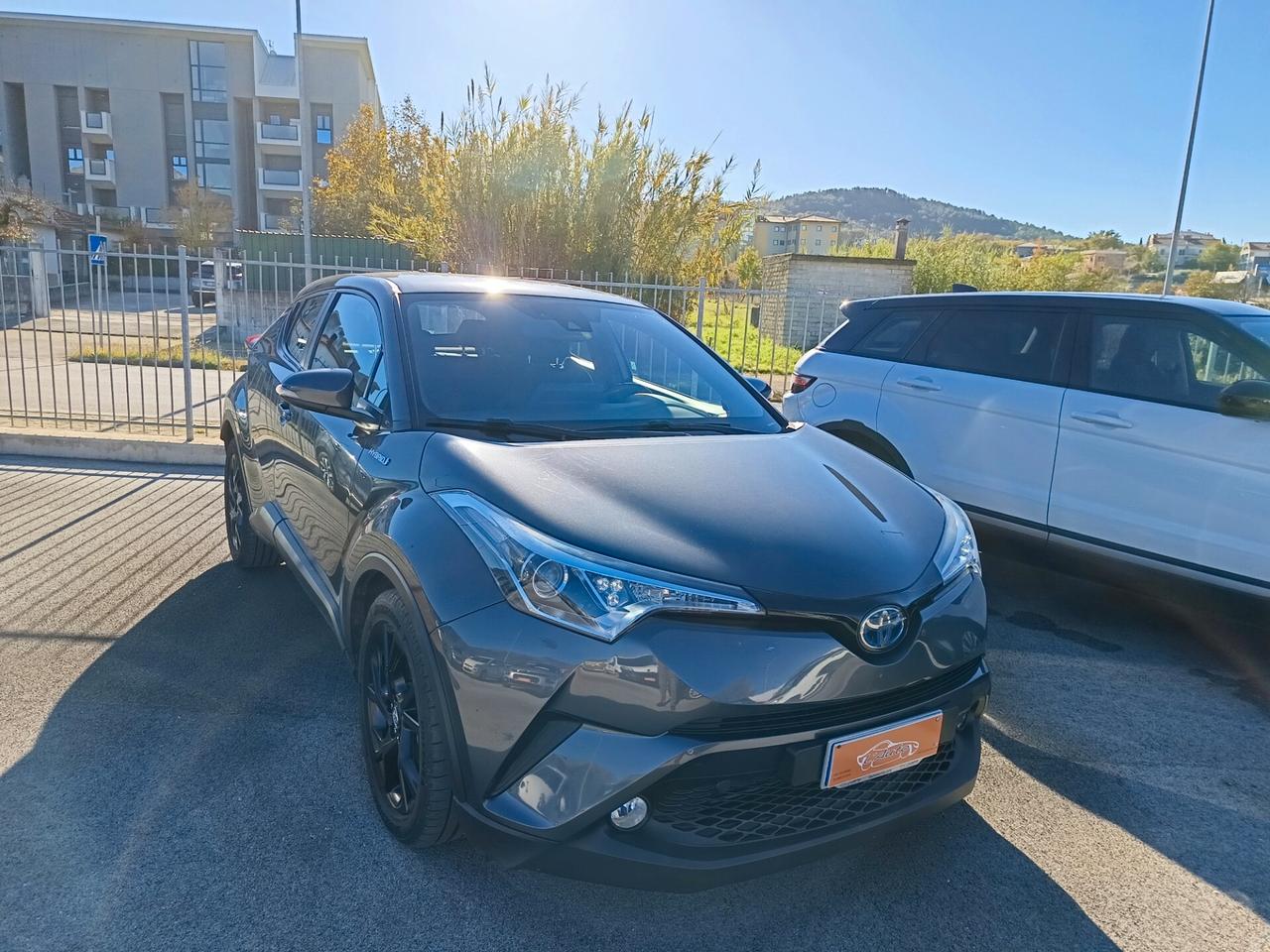 Toyota C-HR 1.8 Hybrid E-CVT Business 2WD